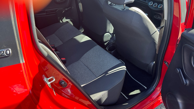 Toyota Yaris 1.5 VVT-i Y20 5dr [Bi-tone] Petrol Hatchback